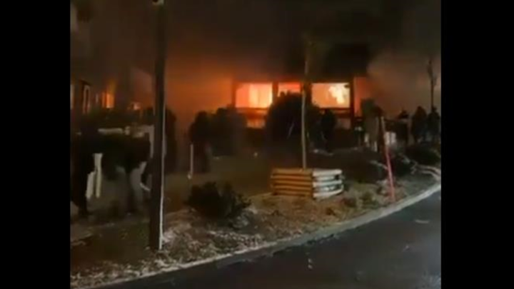 На гірськолижному курорті у Швейцарії стався вибух, є загиблі