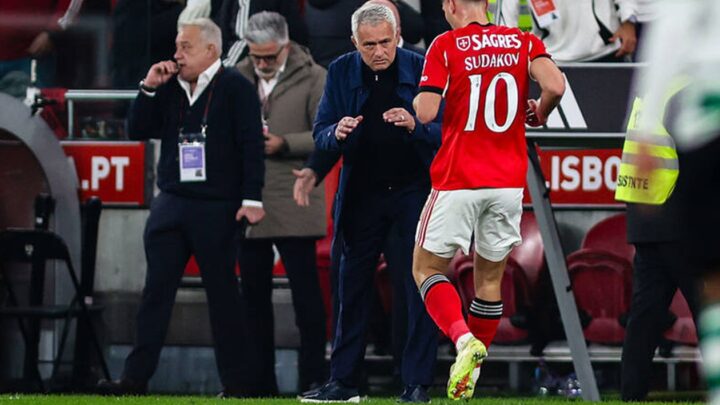 Моурінью назвав дії Судакова на полі такими, що не витримують критики