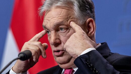 Орбан заявив, що Україна "забере" в угорців дві щорічні бонусні пенсії