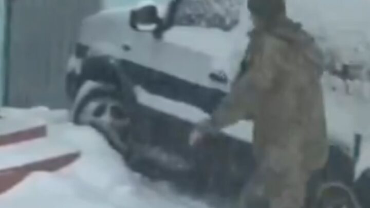 Військовий застосував газовий балончик проти дівчинки: в ТЦК відреагували