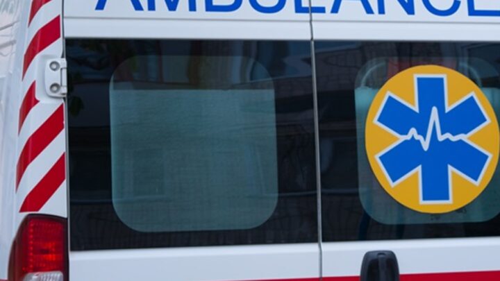 Російські війська обстріляли лікарню в Херсоні: двоє потерпілих