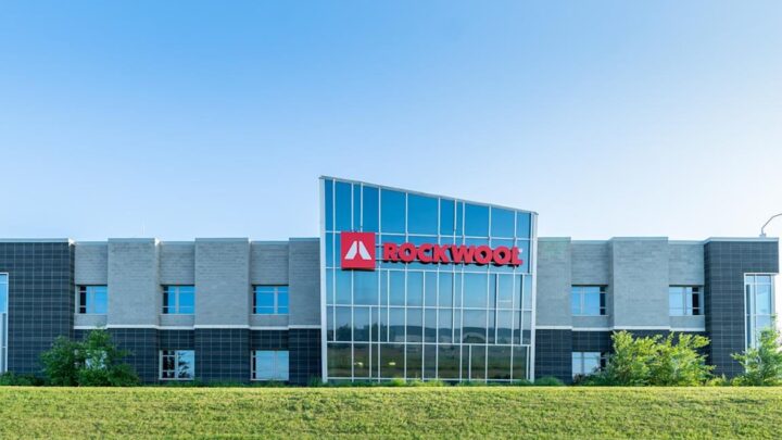 Данська компанія Rockwool заявила, що РФ захопила чотири її заводи