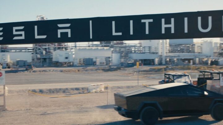 Tesla запустила перший у США завод із переробки літієвої руди