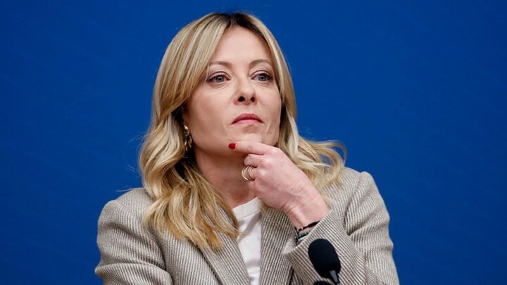 Мелоні втрутилася у конфлікт щодо Гренландії