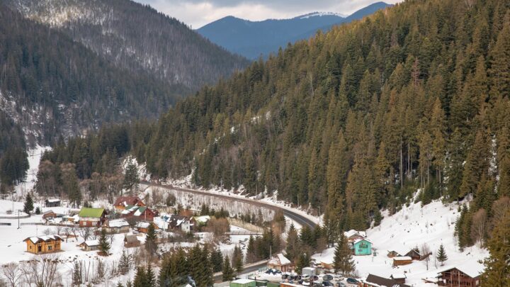 В Україні надходження турзбору зросли на третину