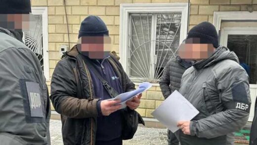 Посадовець КЕВ Херсона переплатив 600 тисяч гривень за дрова