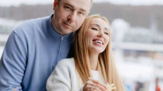 Податківець з Одещини Дмитро Хандусенко «забув» про борг дружини у 245 тисяч доларів: НАЗК викрило приховану позику