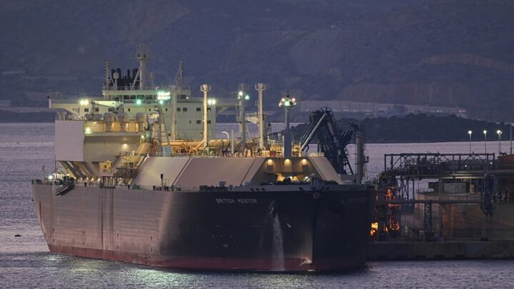 Європа шукає заміну американського СПГ через погрози Гренландії - ЗМІ