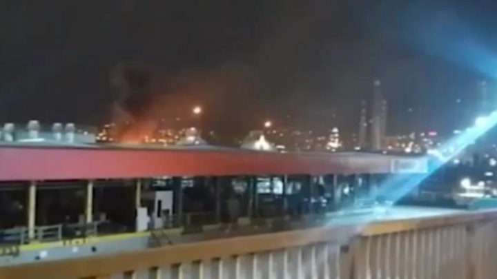 Біля Стамбула стався вибух на НПЗ