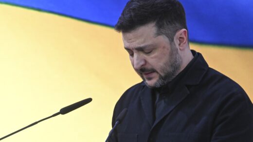 Зеленський визнав знищення виробництва "Фламінго"