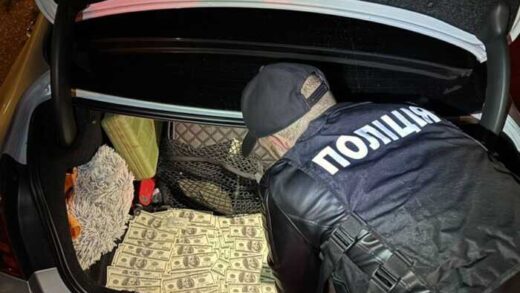 У Києві судитимуть посадовця за вимагання 36 тисяч доларів за виключення з військового обліку