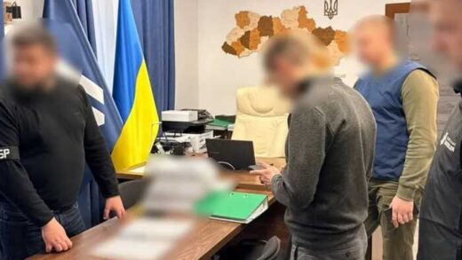 16 пікапів для армії купили із завищеною ціною: ексначальнику Рівненського ТЦК оголосили підозру