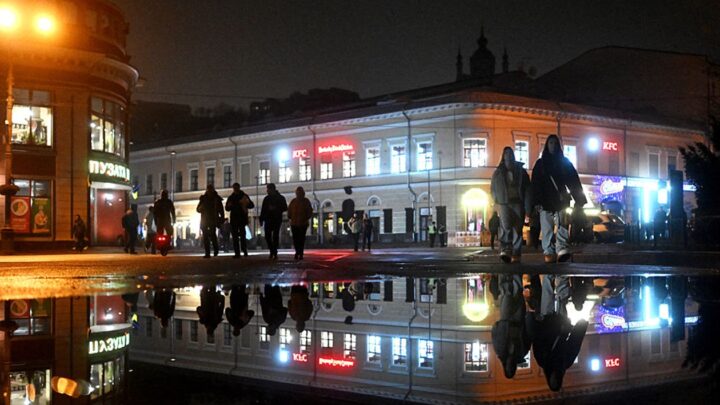 Оголошено часткові відключення світла на четвер