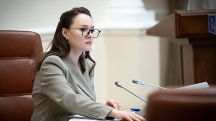 Стрибок цін на АЗС: Свириденко зробила заяву