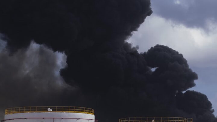 В аеропорту Кувейту дрони влучили в резервуар із пальним