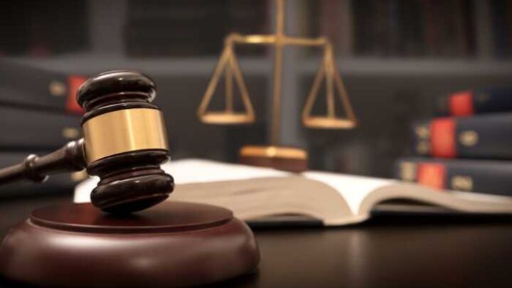 Куплені наукові ступені та плагіат: як окремі судді отримують мільйонні доплати з бюджету