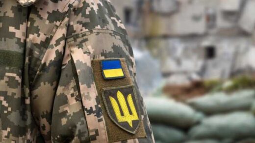 Під Луцьком водій провіз на капоті військовослужбовця ТЦК
