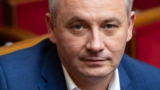 Змінила AMG на електрокар: дружина закарпатського нардепа Владіслава Поляка купила Mercedes-Benz EQS за понад 5 мільйонів