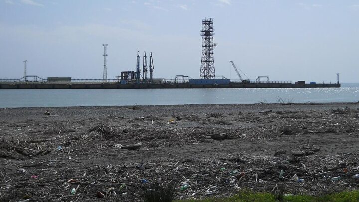 Єдиний НПЗ Грузії відмовився від російської нафти