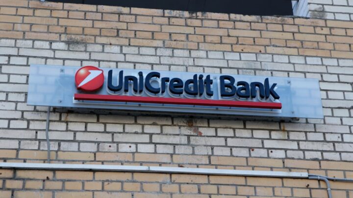 UniCredit ліквідує банк у Росії - ЗМІ