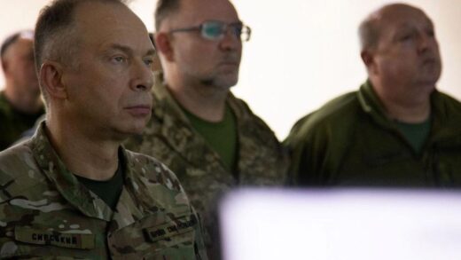 ЗСУ утримують позиції на півдні - Сирський