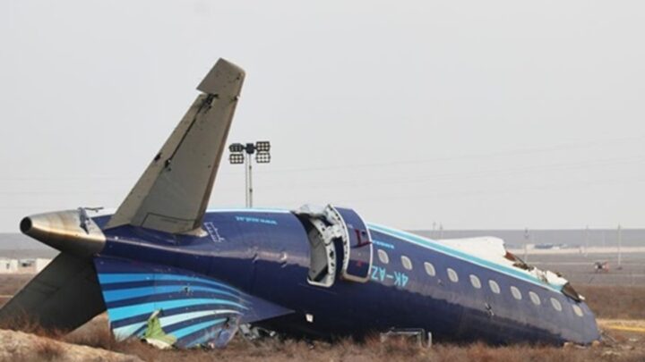 Росія офіційно визнала збиття літака AZAL