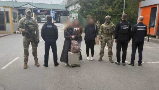 На кордоні зі Словаччиною затримали іноземку за організацію каналу секс-торгівлі українками