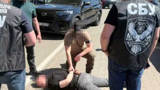 СБУ затримала керівника Житомирського ТЦК на хабарі за «бронювання» працівників