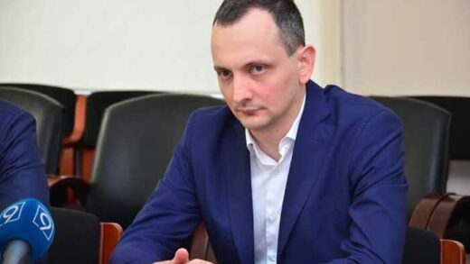 Колишній куратор «Великого будівництва» Юрій Голик зачищає інтернет від розслідувань про ковідний фонд і «дорожній картель»