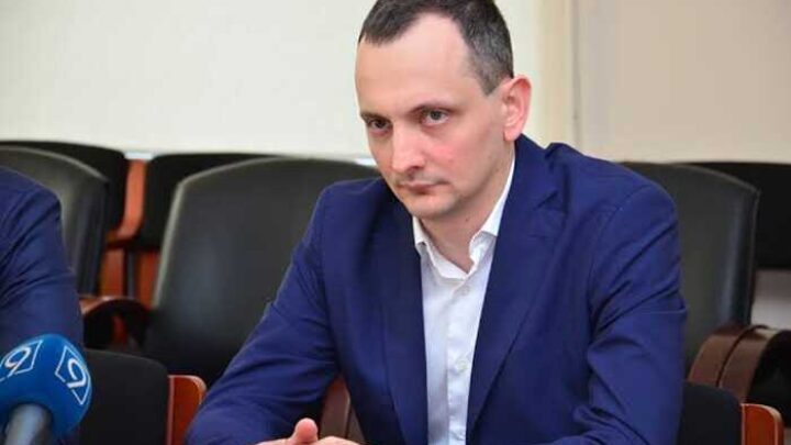 Колишній куратор «Великого будівництва» Юрій Голик зачищає інтернет від розслідувань про ковідний фонд і «дорожній картель»