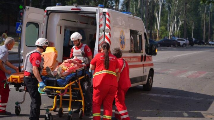 Росія кілька разів атакувала Запоріжжя: є загиблий
