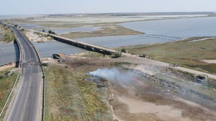 Замість Чонгарського мосту: росіяни добудовують насип на в'їзді до Криму