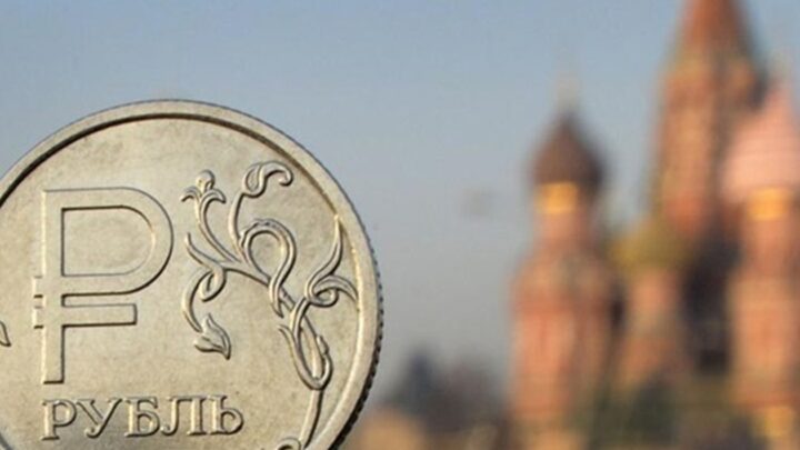 Рубль пережив найсильніше місячне падіння з 2022-го