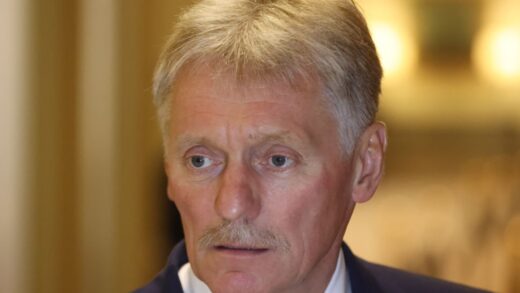 У Кремлі зреагували на інформацію про візит глави ФБР