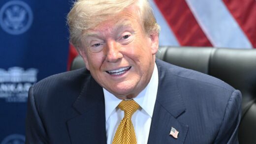 Трамп готує нові мита для 60 країн - ЗМІ