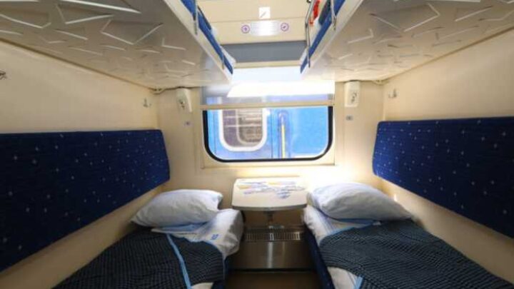 «Укрзалізниця» замовила майже 100 пасажирських вагонів за 6,3 мільярда гривень