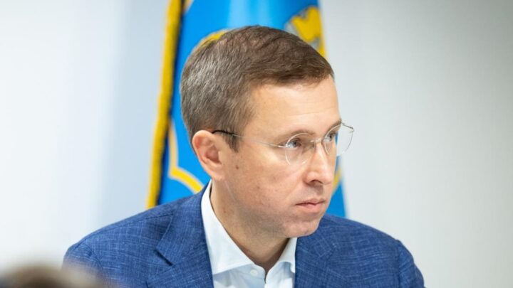 Уряд погодив податок на посилки