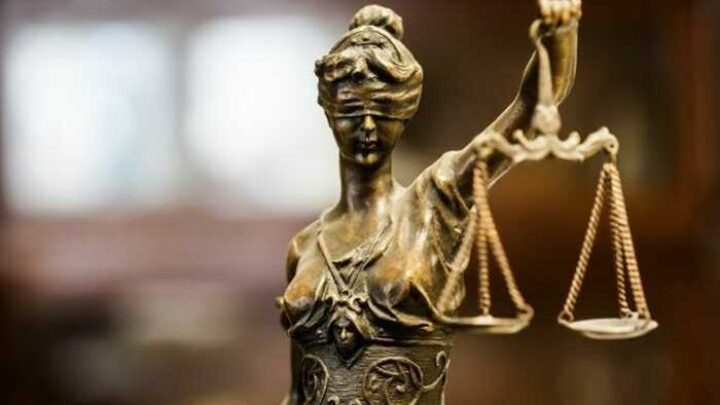 Суд заарештував майновий комплекс із причалом на Подолі у справі БЕБ щодо привласнення держмайна