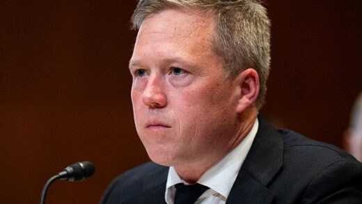 Міністр армії США подав заяву про відставку - ЗМІ