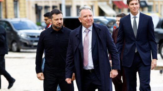 Зеленський зустрівся з посланцями Трампа у Києві