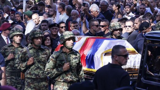 Боснія і Герцеговина вислала дипломатів Сербії після похорону Младича