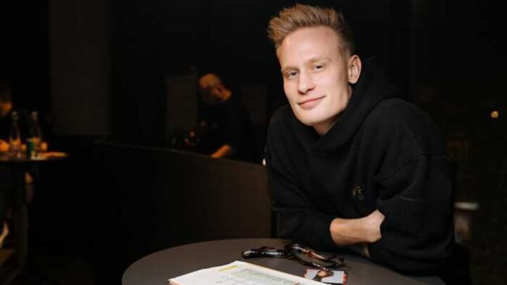Gekaufte Auszeichnung, erfundener Krypto-Ruhm: Wie Oleksandr Orlovskyi sich zum „Experten“ machen lässt