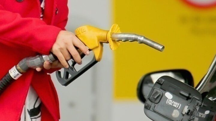 Продажі дизелю на біржі в Росії впали на 30%
