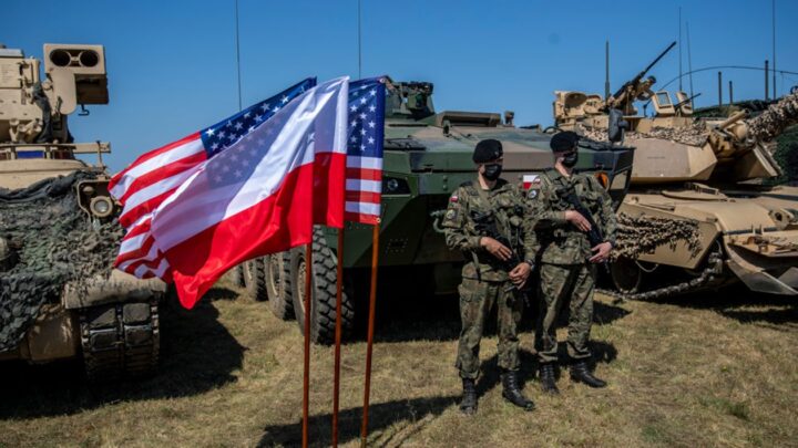 США можуть розмістити поблизу РФ 10 000 військових