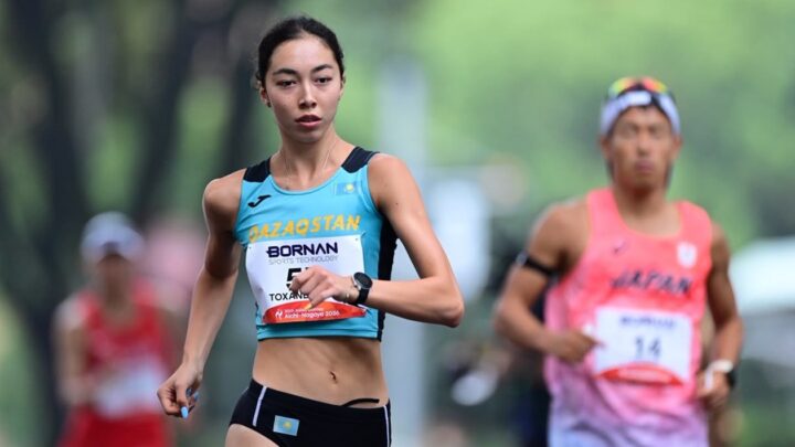 Казахстанська спортсменка втратила медаль через кросівки
