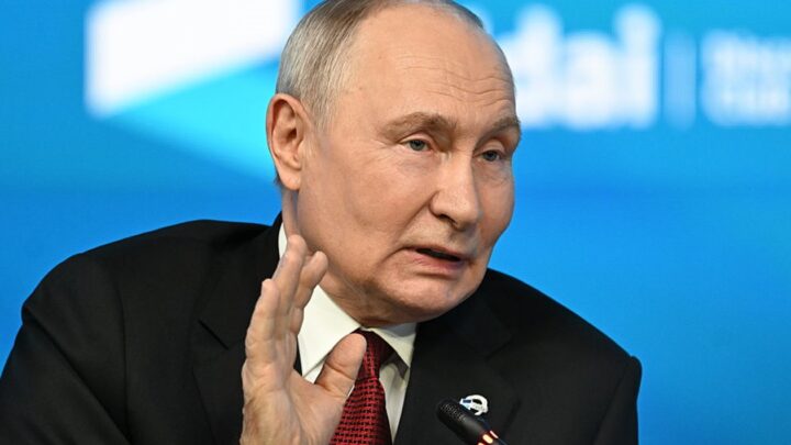 Путін закликав ділити світ заново