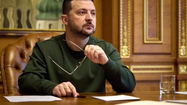 Зеленський підписав закон про ПДВ на посилки